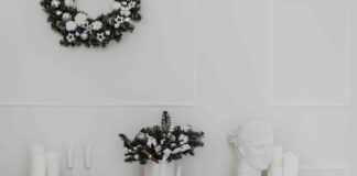 Sechs Weihnachtsdekor-Trends, von denen Designer sagen, dass sie billig aussehen (auch wenn sie teuer sind)