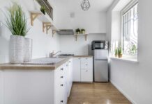 5 designových chyb, díky kterým vypadá vaše kuchyně menší (a jak je opravit)