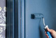 Я хотів би знати одну річ, перш ніж фарбувати стіни, так це те, що це не дасть темним рамкам зіпсувати ремонт моєї кімнати.