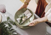 Безпроблемна вечірка: поради експертів, як підготуватися напередодні