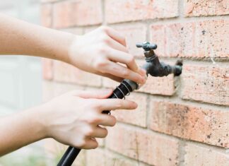 Захистіть дім від замерзання труб: порада сантехніка