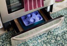 Нижня скринька духовки: Чому її потрібно чистити (і як часто)