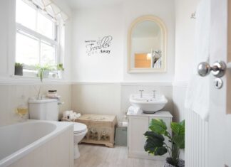 Швидке оновлення ванної кімнати: що спочатку виправляють дизайнери