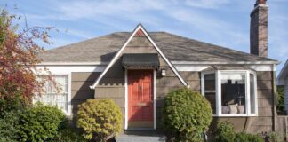 Sieben veraltete Außenfassadenmerkmale Ihres Hauses, die Ihre Attraktivität beeinträchtigen