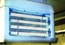 Perché il tuo Bug Zapper uccide le tarme, non le zanzare