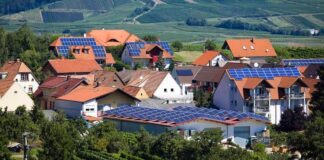 Jak na 100% solární energii: Praktický průvodce pro majitele domů